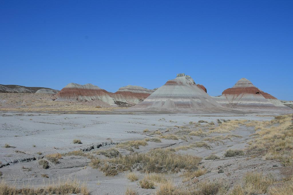 20081027 Walnut Canyon 085.jpg - Petrified Forest - Teepees